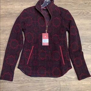 Pull over sweater by Sherpa